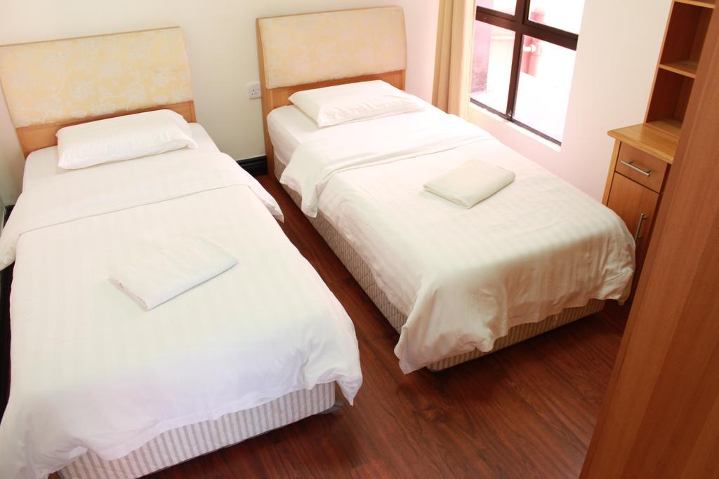 Homestay Marina Court Resort Кота-Кинабалу Экстерьер фото